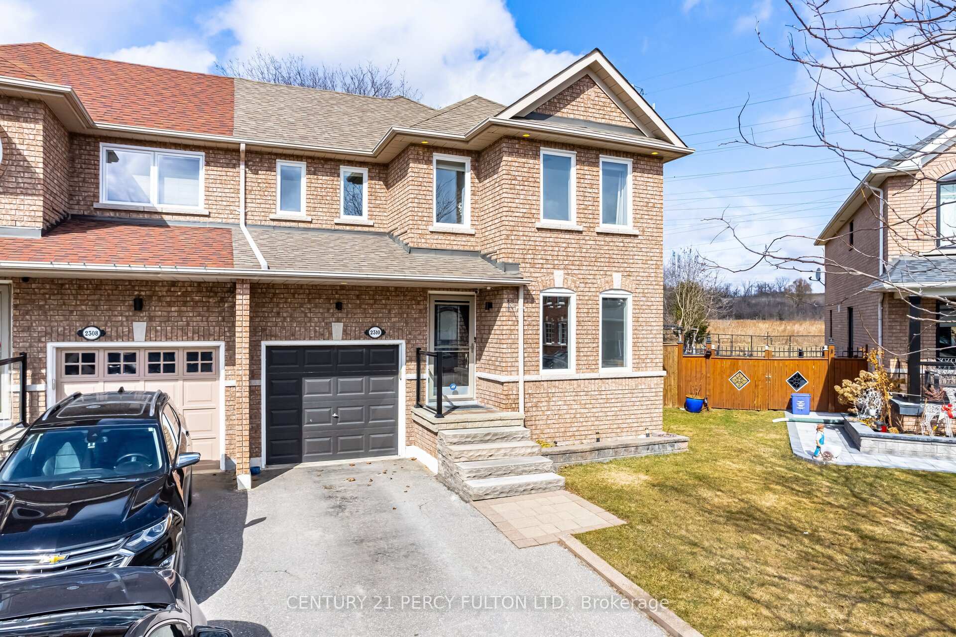 Front of 2310 Collingsbrook Court