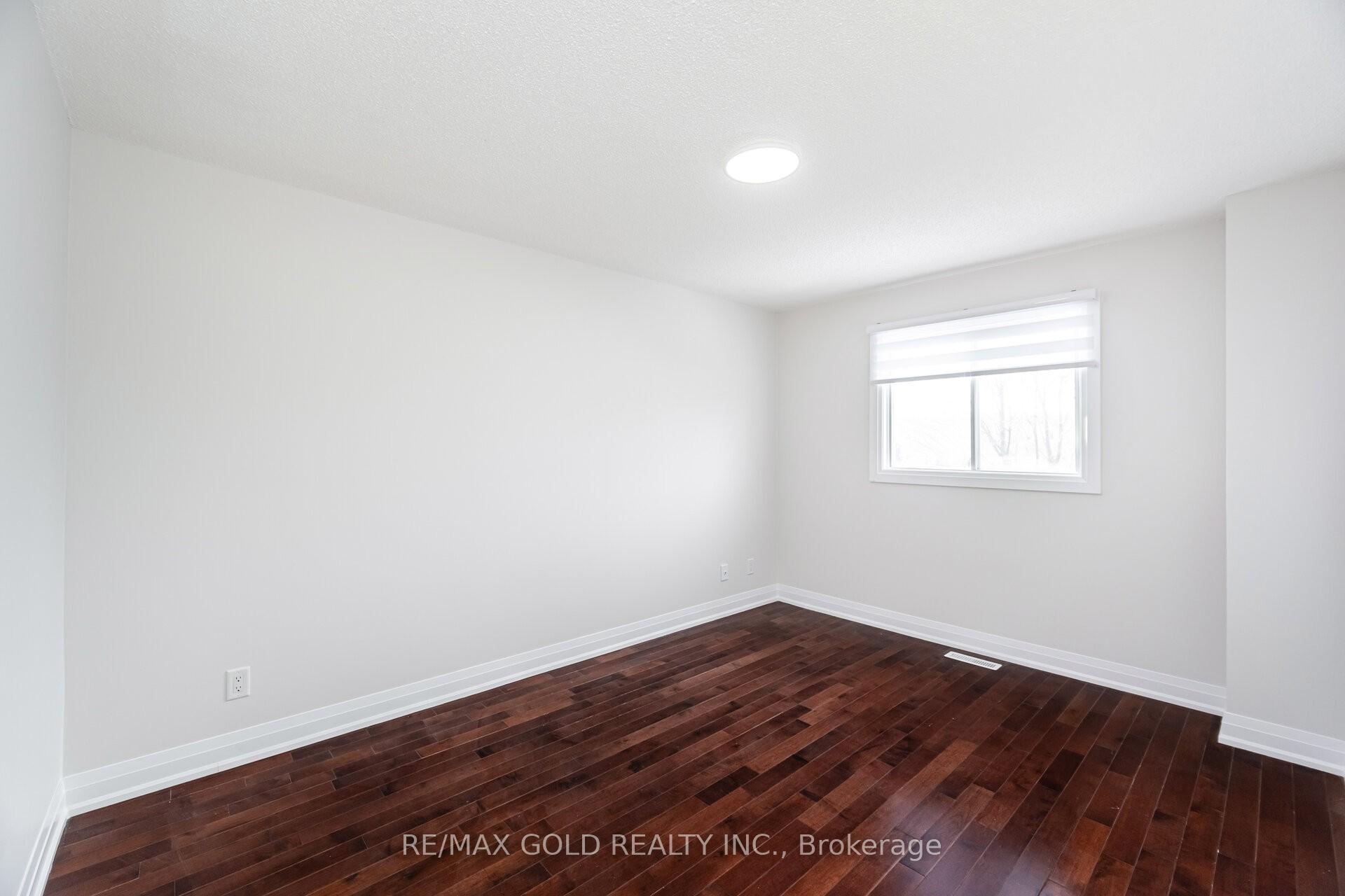 Photo 16 of 110 Wexford Road, Brampton, Heart Lake West — HOMEH