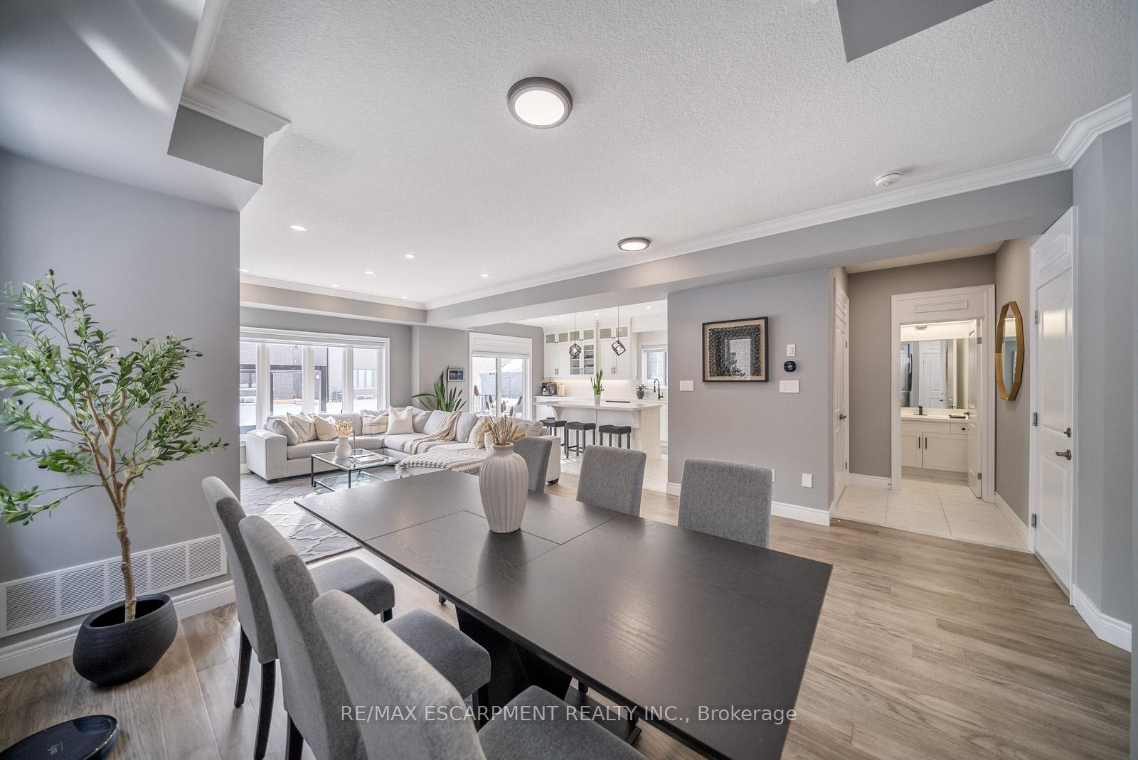 Photo 18 of 36 Miller Drive, Hamilton, Ancaster — HOMEH