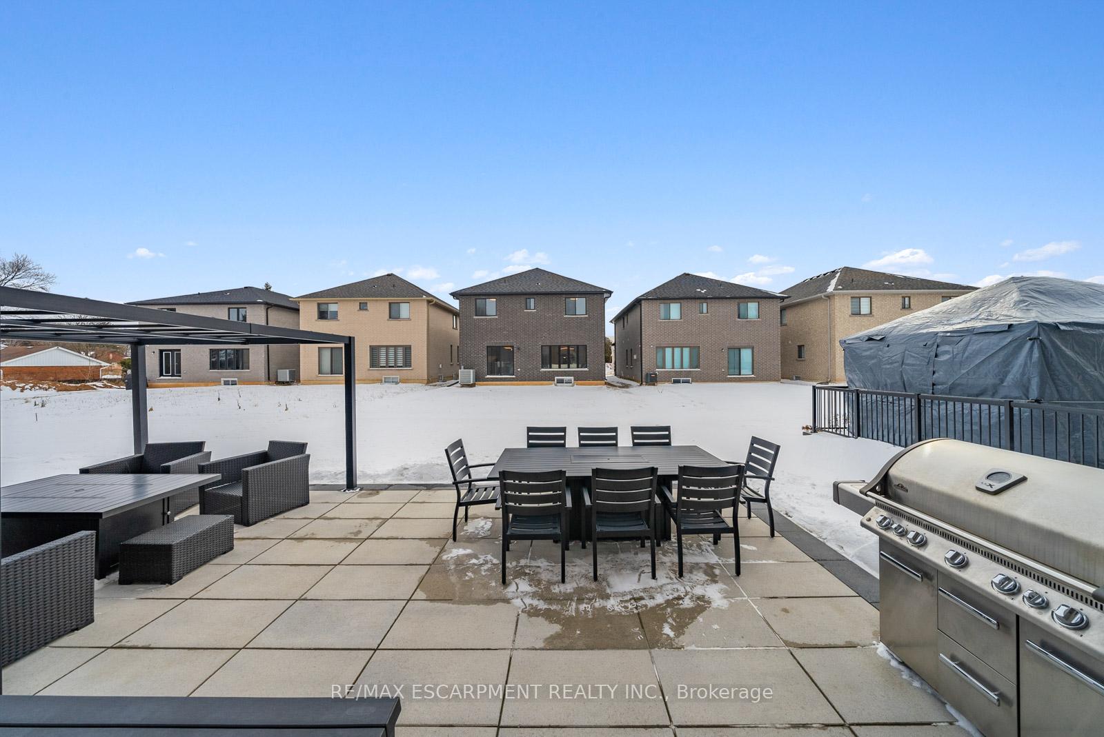 Photo 43 of 36 Miller Drive, Hamilton, Ancaster — HOMEH