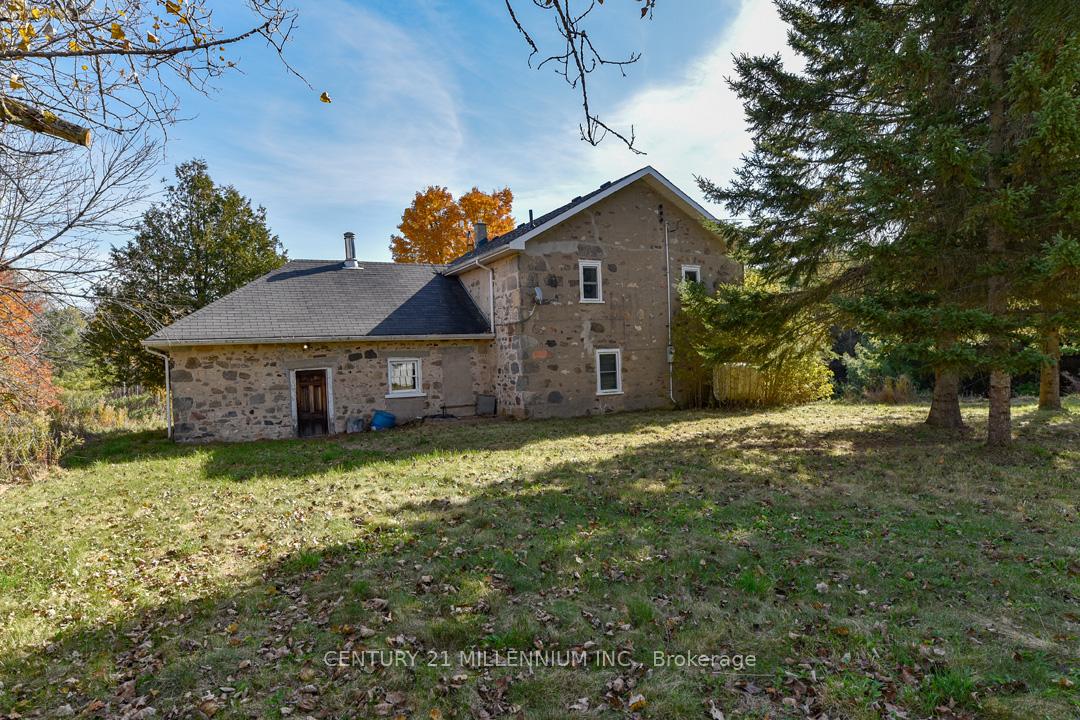 Photo 8 of 753334 2nd Line EHS, Mono, Rural Mono — HOMEH