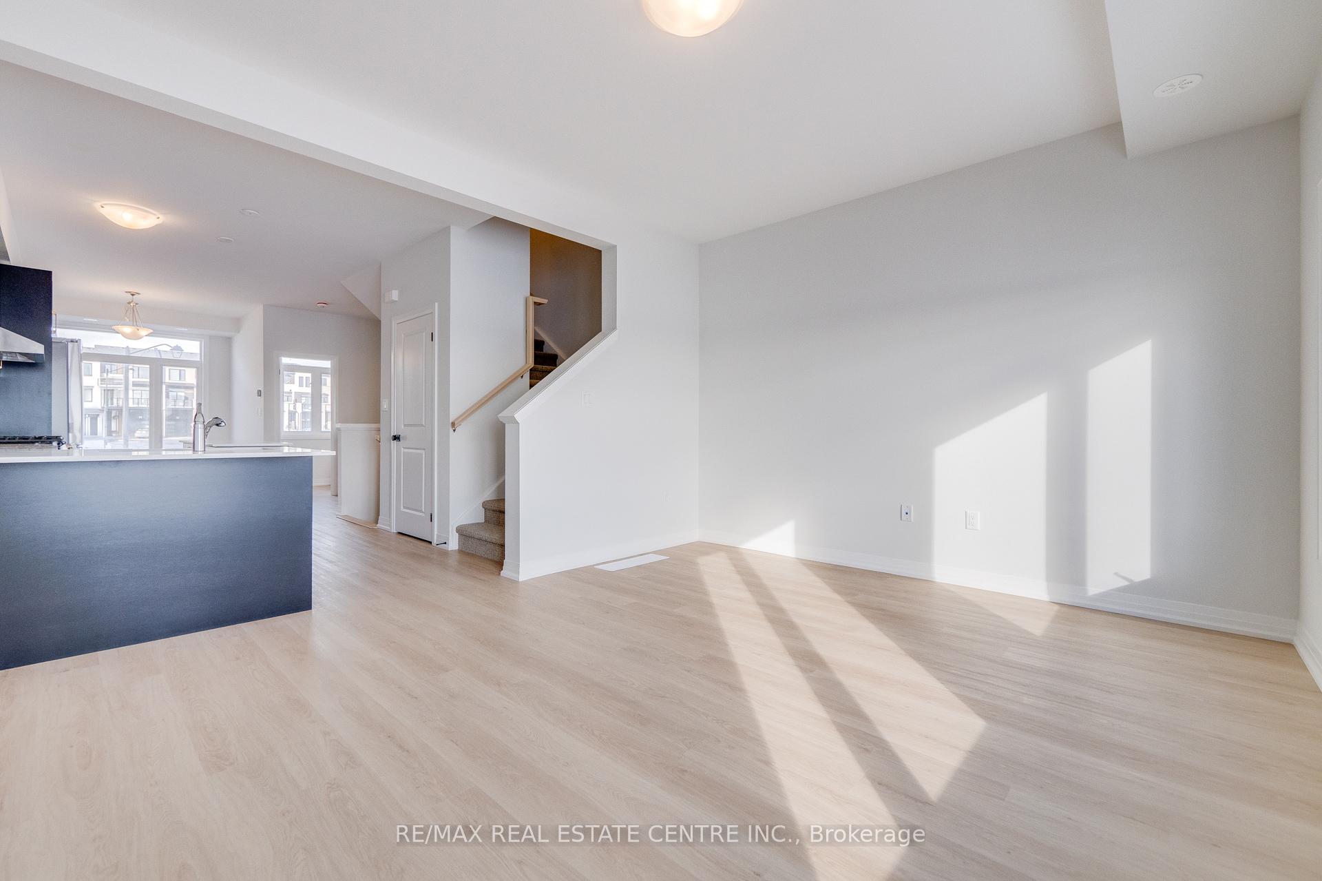 Photo 27 of Unit 101, 155 Equestrian Way, Cambridge — HOMEH
