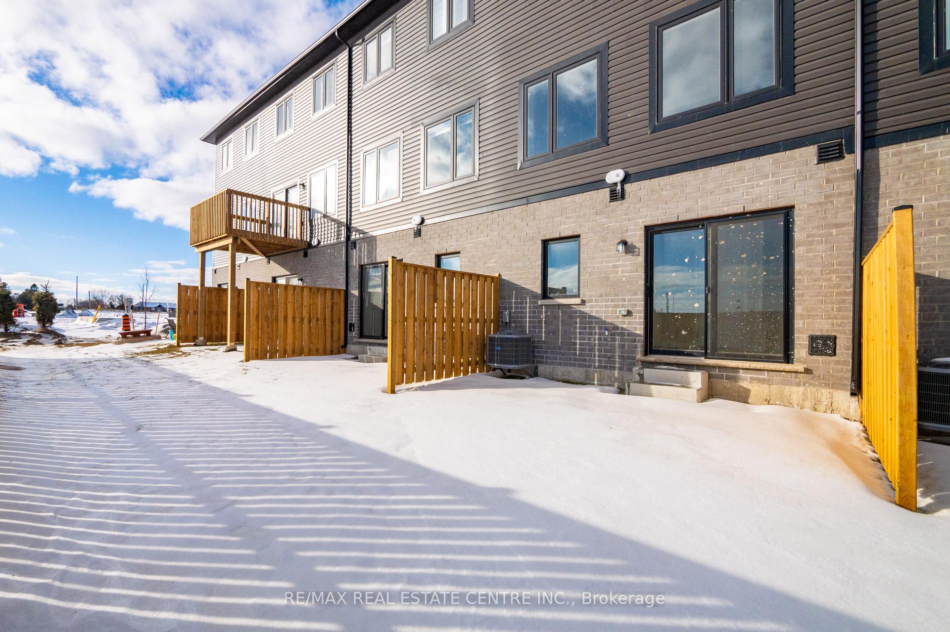Photo 61 of Unit 101, 155 Equestrian Way, Cambridge — HOMEH