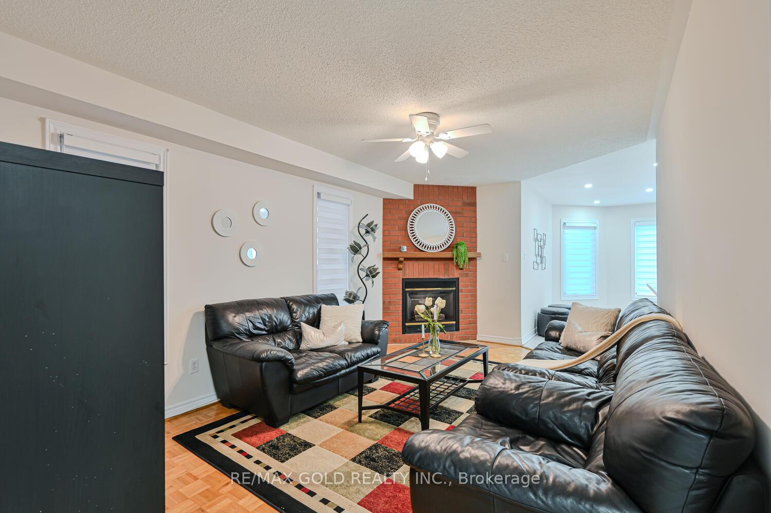 Photo 32 of 30 Black Oak Drive, Brampton, Sandringham-Wellington — HOMEH