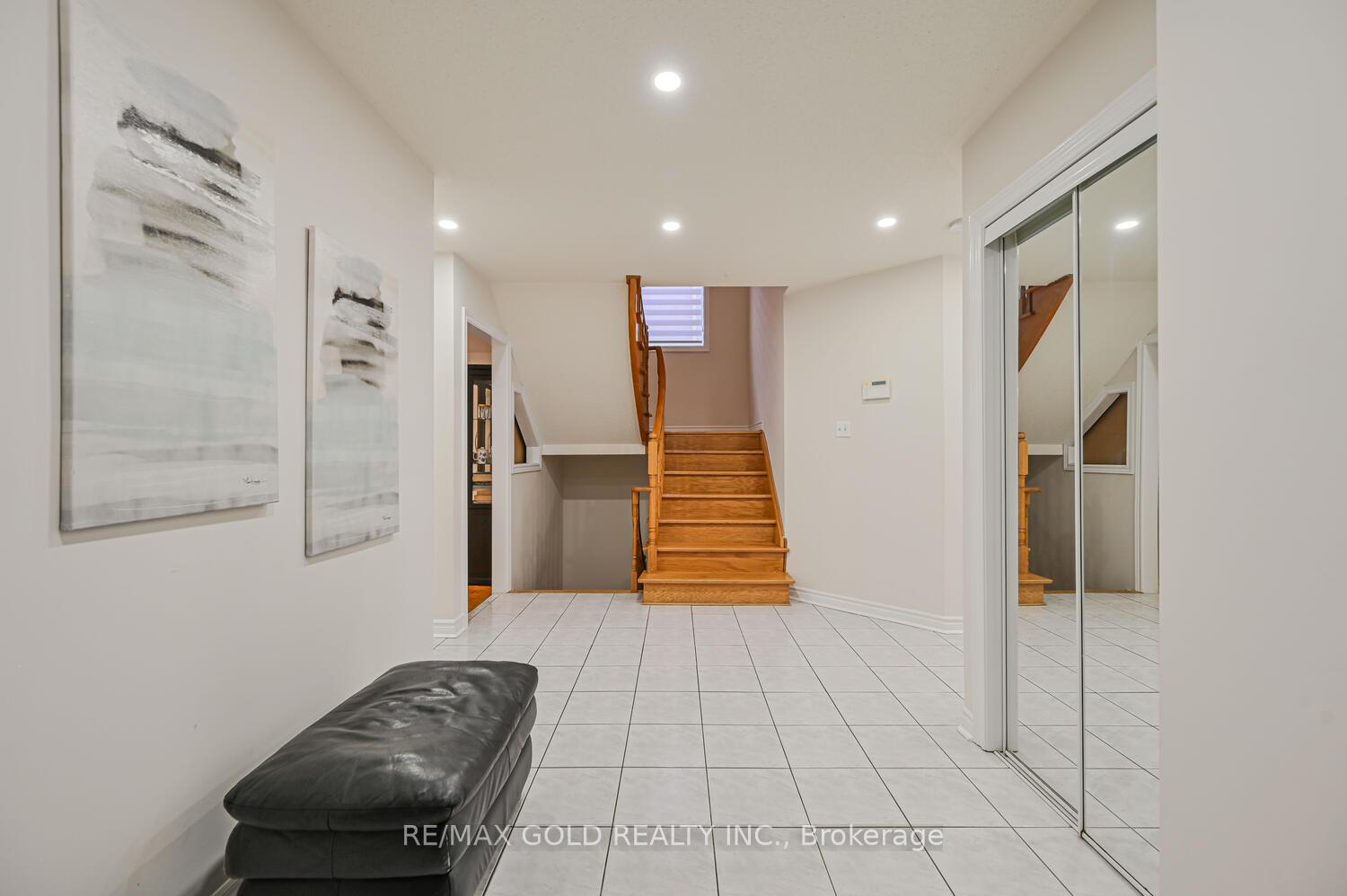 Photo 61 of 30 Black Oak Drive, Brampton, Sandringham-Wellington — HOMEH