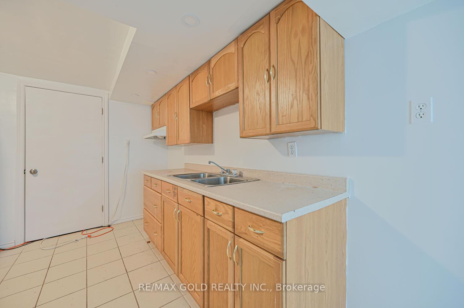 Photo 73 of 30 Black Oak Drive, Brampton, Sandringham-Wellington — HOMEH