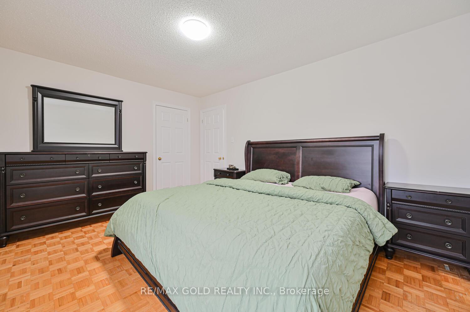 Photo 50 of 30 Black Oak Drive, Brampton, Sandringham-Wellington — HOMEH