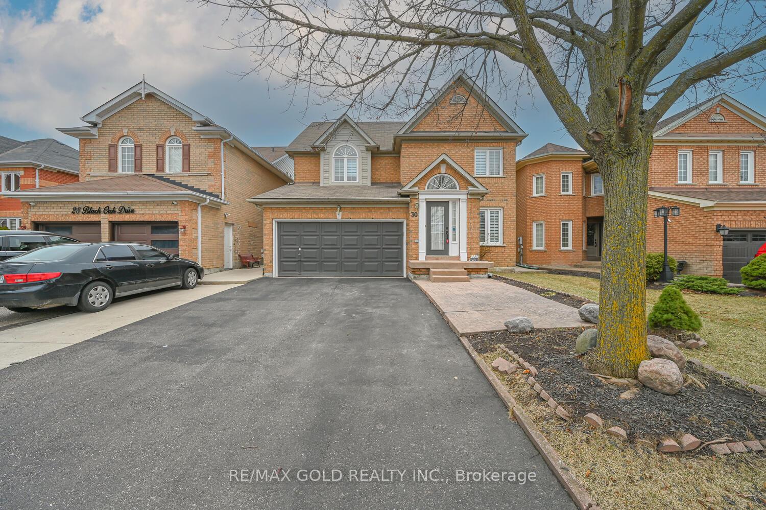 Photo 85 of 30 Black Oak Drive, Brampton, Sandringham-Wellington — HOMEH