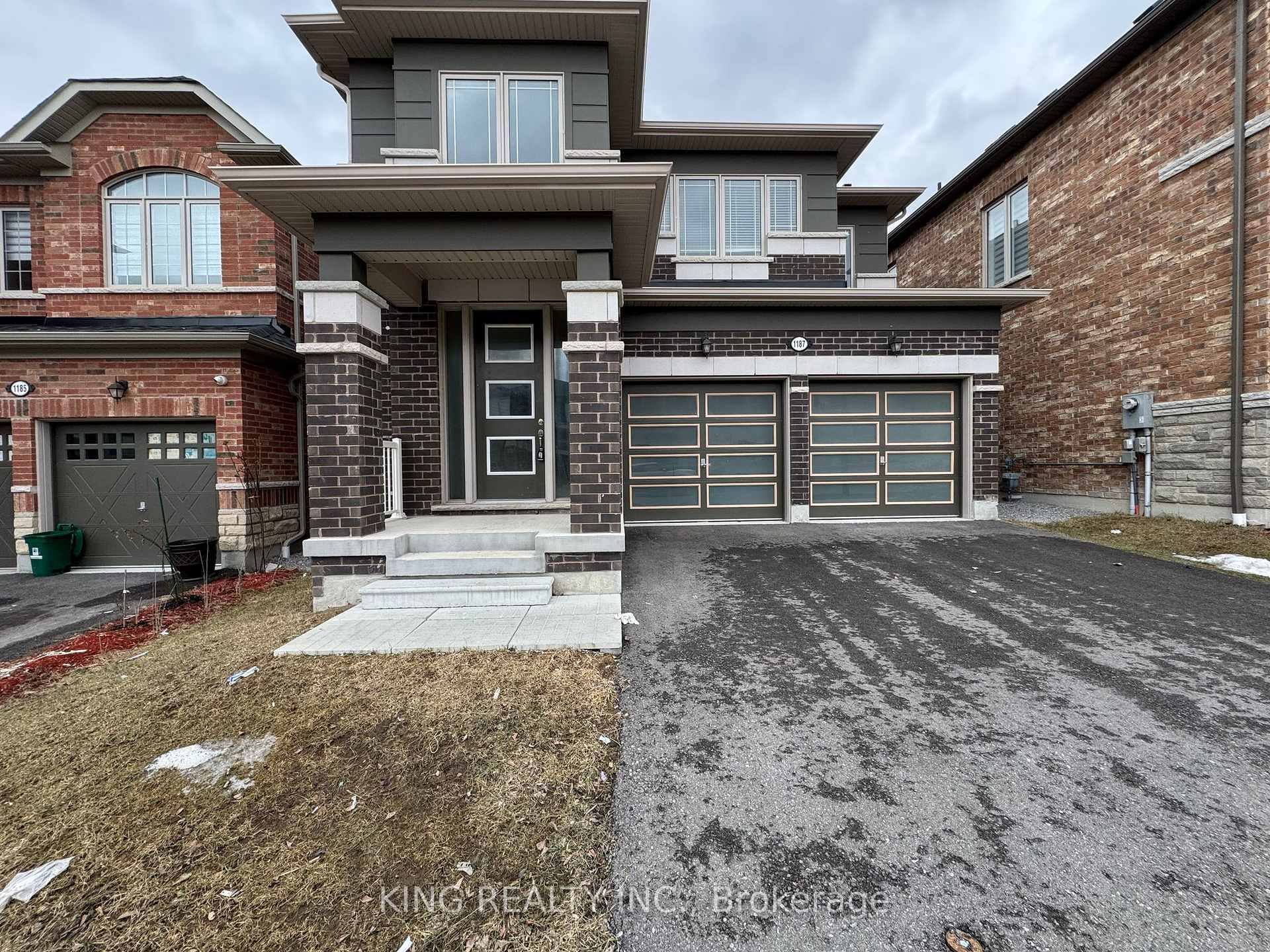 Front of 1187 Enchanted Crescent