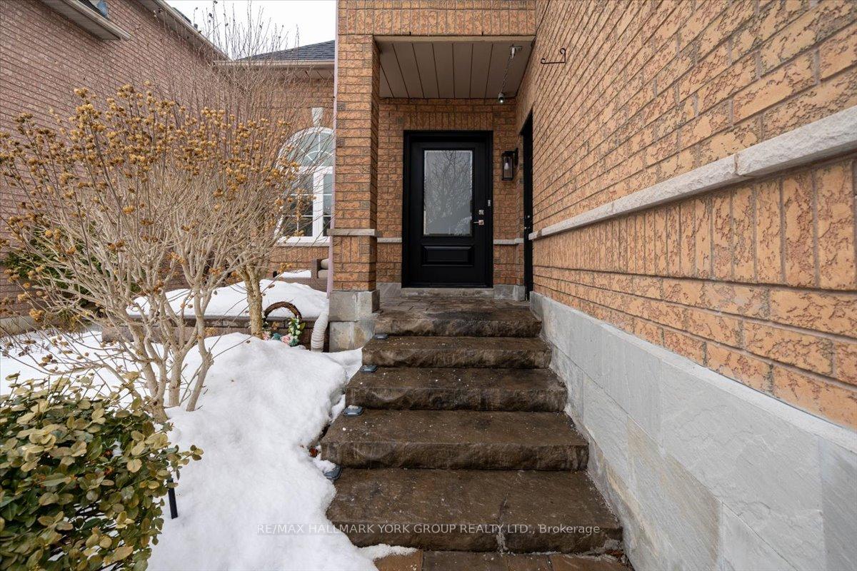 Photo 4 of 124 Copley Street, Pickering, Highbush — HOMEH