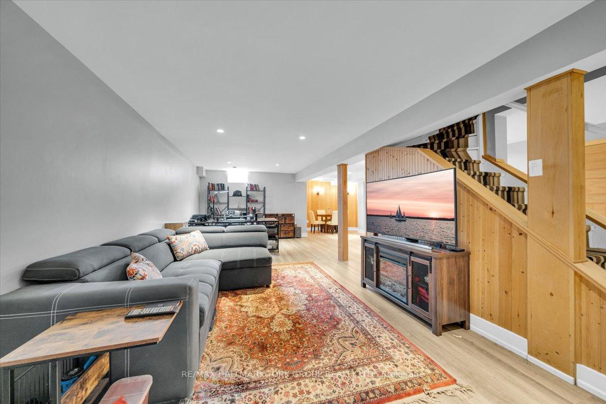 Photo 64 of 124 Copley Street, Pickering, Highbush — HOMEH