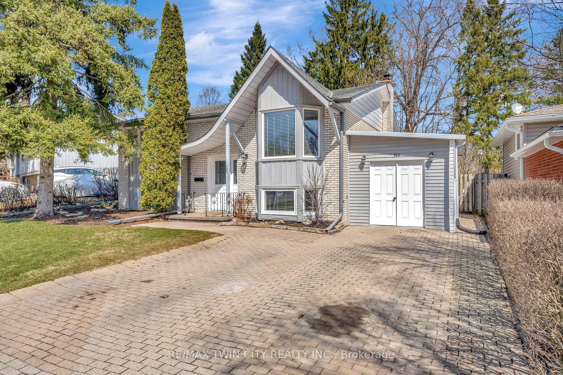 Photo 1 of 382 Grand Ridge Drive, Cambridge — HOMEH