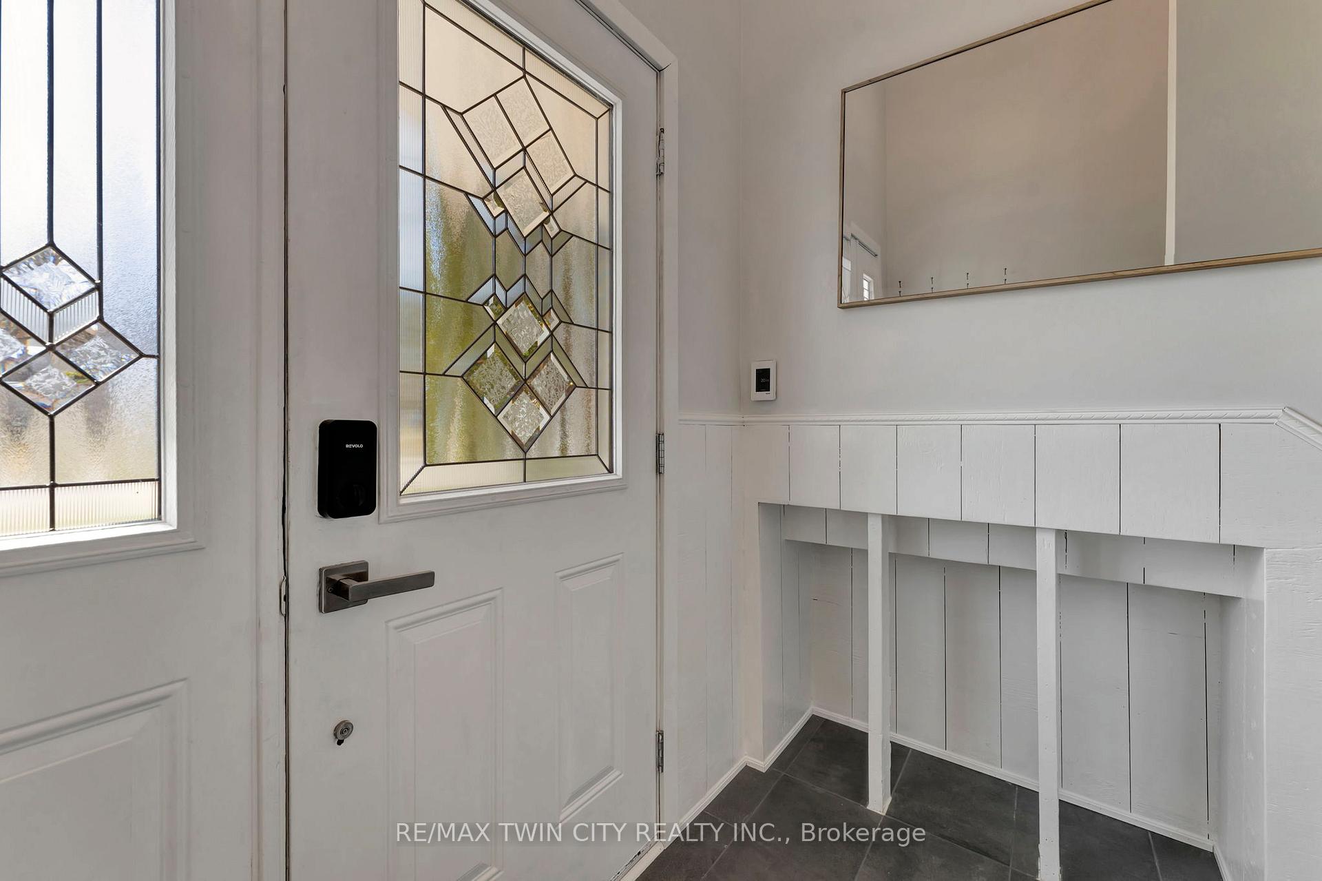 Photo 5 of 382 Grand Ridge Drive, Cambridge — HOMEH