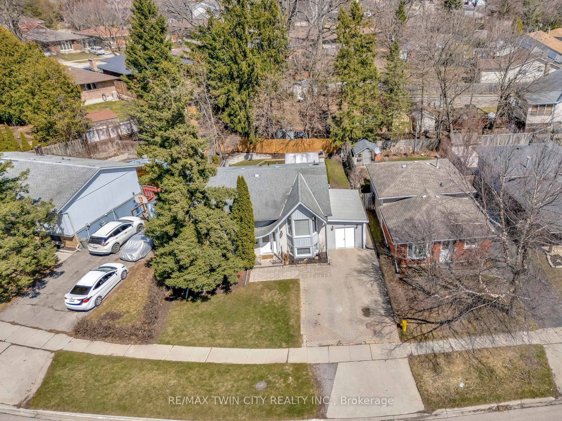 Photo 42 of 382 Grand Ridge Drive, Cambridge — HOMEH