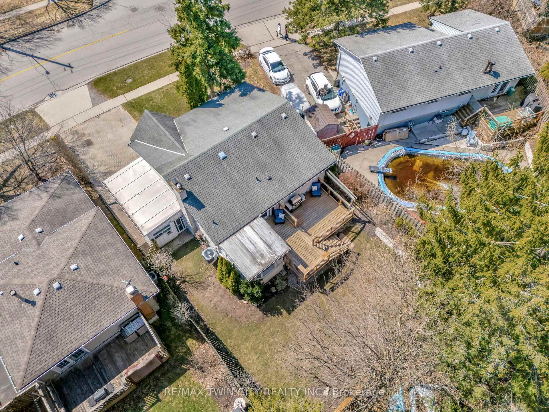 Photo 46 of 382 Grand Ridge Drive, Cambridge — HOMEH