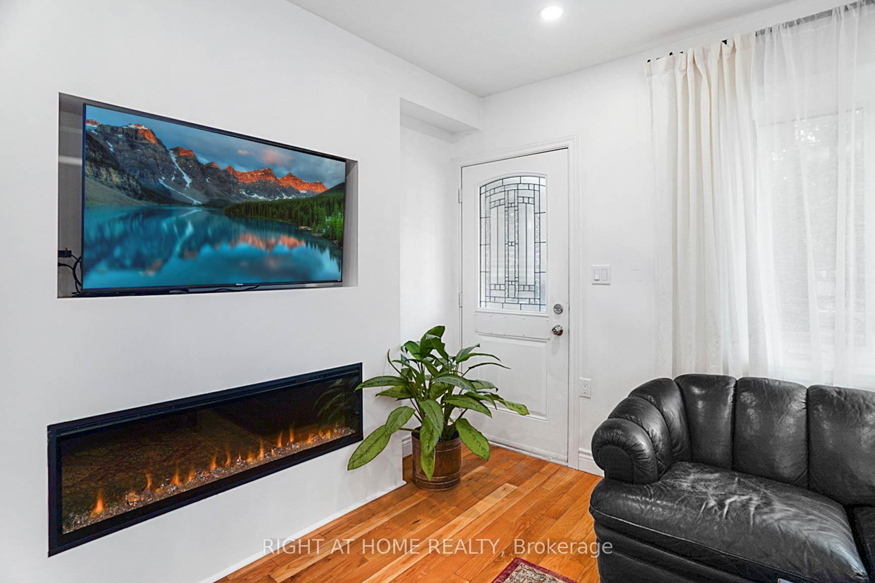 Photo 6 of 758 Eastern Avenue, Toronto, South Riverdale — HOMEH