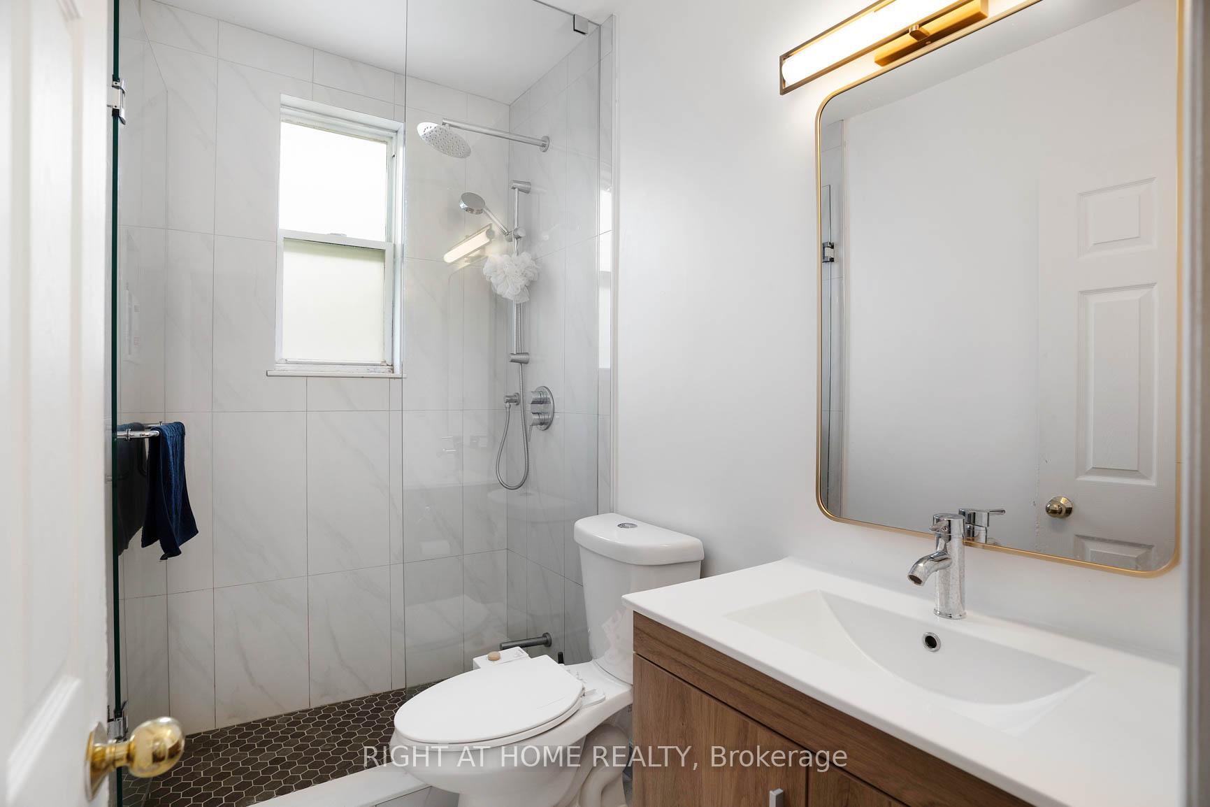 Photo 37 of 758 Eastern Avenue, Toronto, South Riverdale — HOMEH