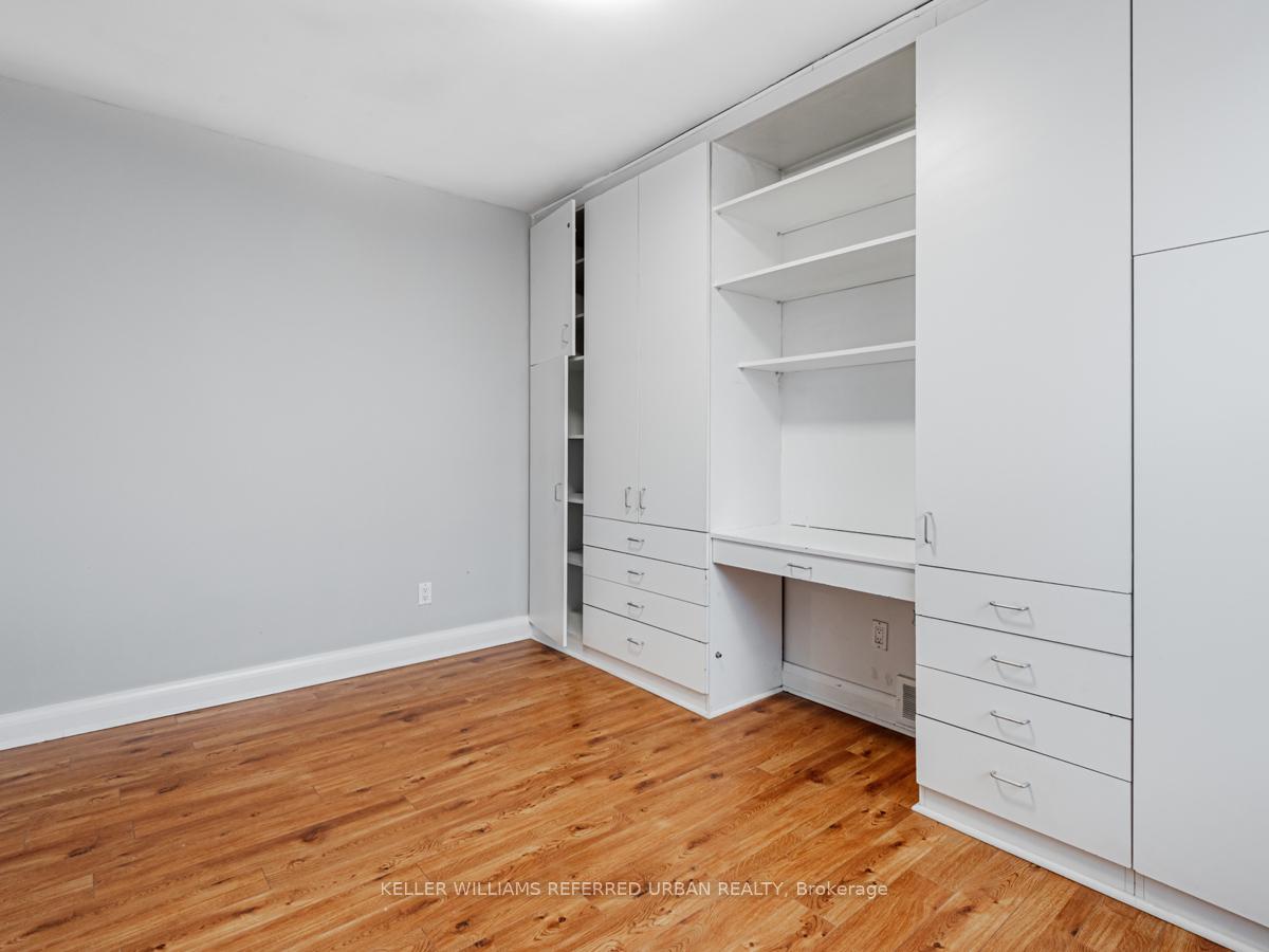 Photo 22 of 16 Prince Charles Drive, Toronto, Englemount-Lawrence — HOMEH