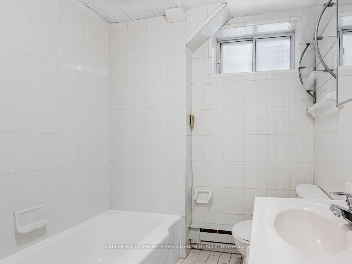 Photo 76 of 16 Prince Charles Drive, Toronto, Englemount-Lawrence — HOMEH