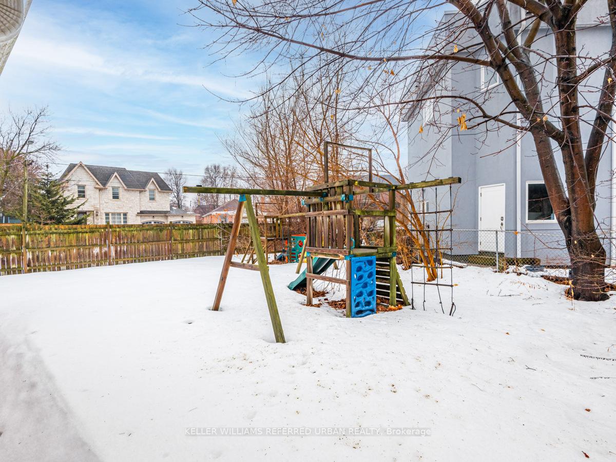 Photo 133 of 16 Prince Charles Drive, Toronto, Englemount-Lawrence — HOMEH