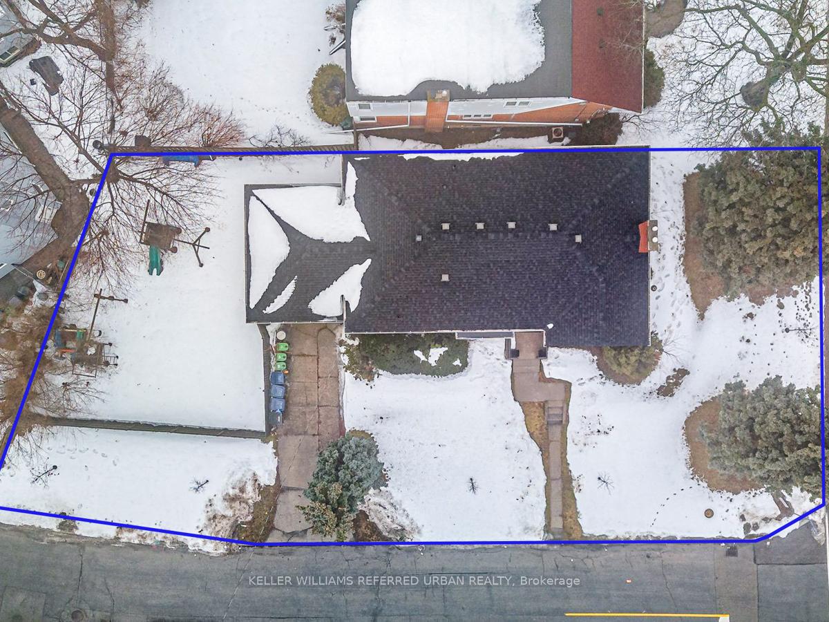 Photo 135 of 16 Prince Charles Drive, Toronto, Englemount-Lawrence — HOMEH