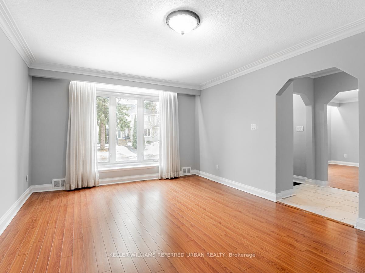 Photo 30 of 16 Prince Charles Drive, Toronto, Englemount-Lawrence — HOMEH