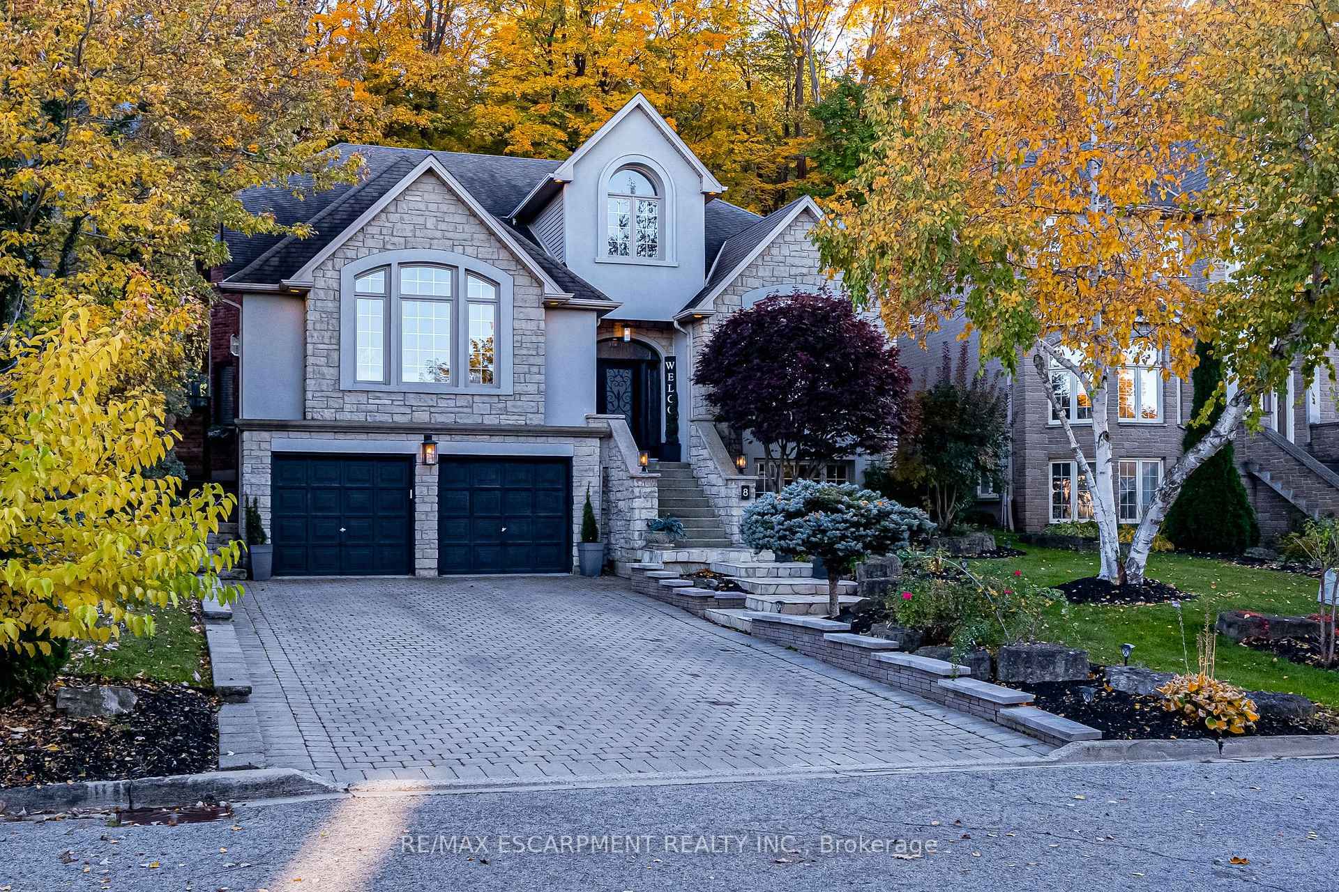 Front of 8 Orr Crescent