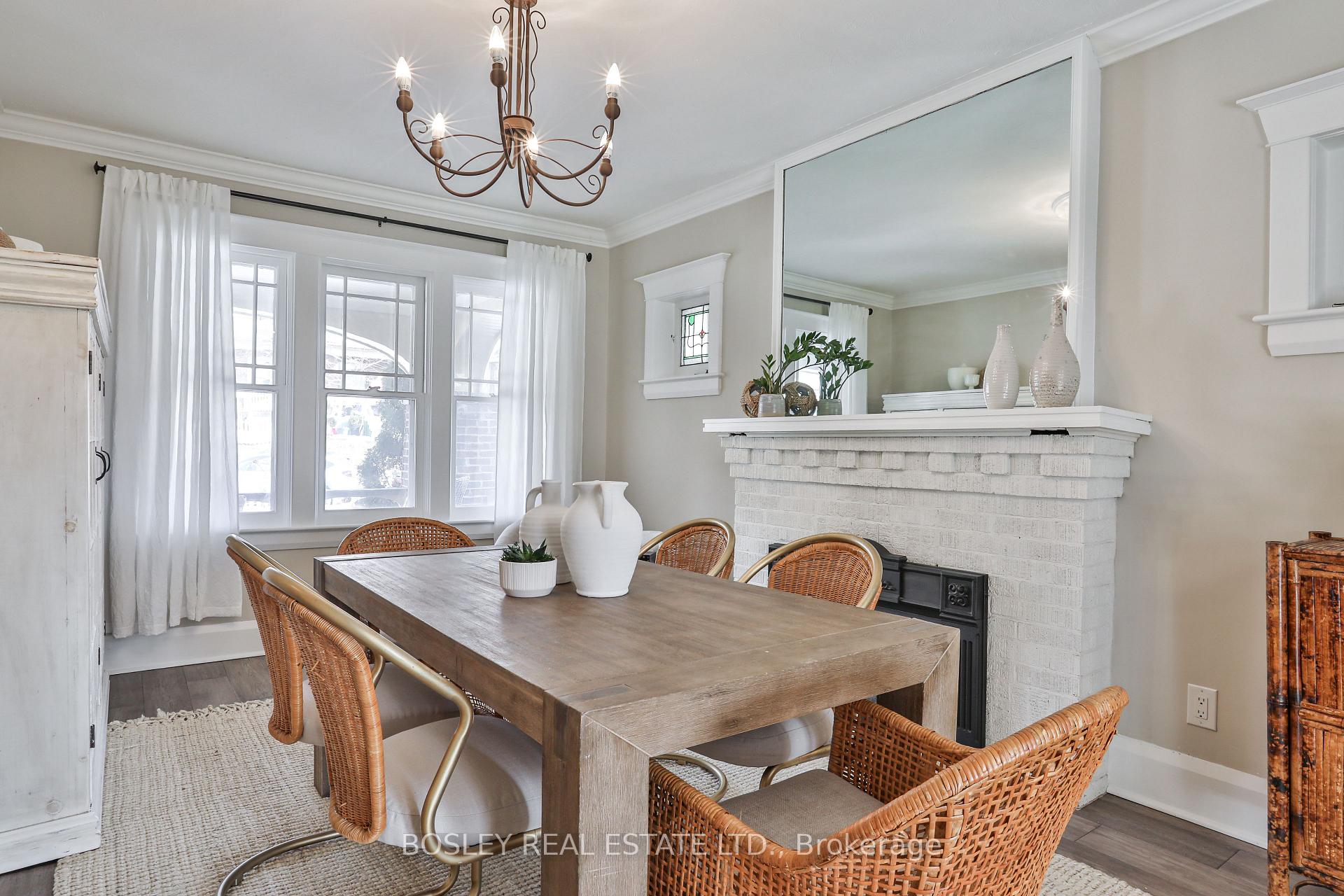 Photo 8 of 18 Beach View Crescent, Toronto, East End-Danforth — HOMEH