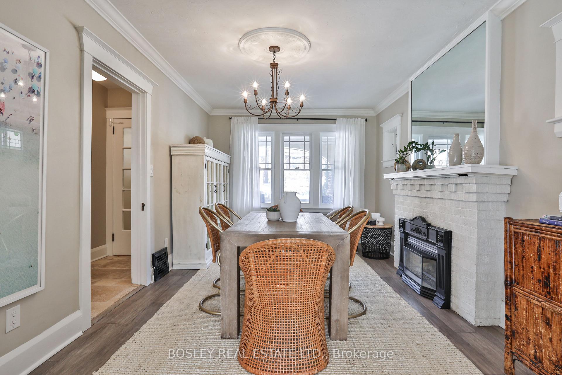 Photo 9 of 18 Beach View Crescent, Toronto, East End-Danforth — HOMEH
