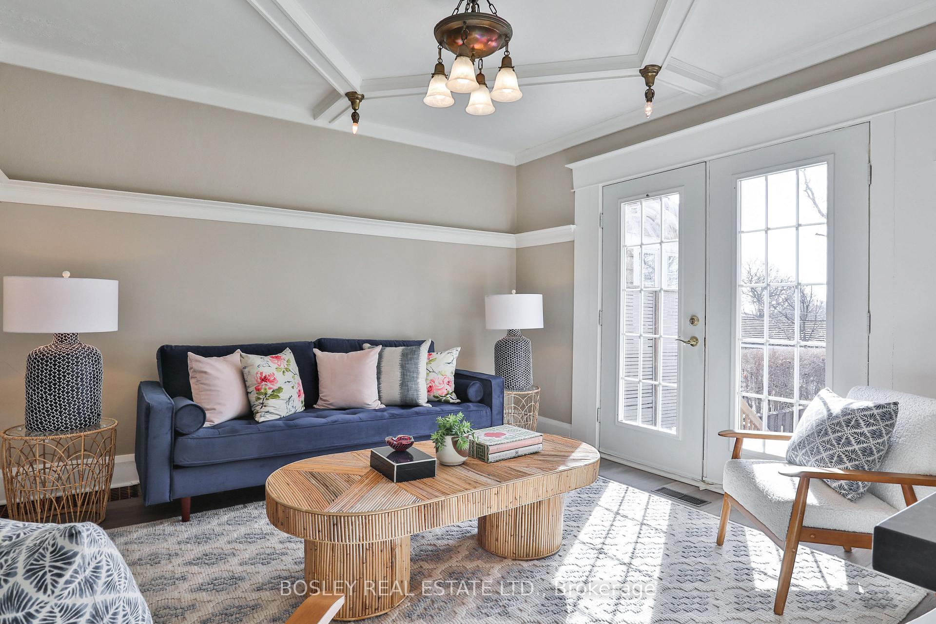 Photo 12 of 18 Beach View Crescent, Toronto, East End-Danforth — HOMEH