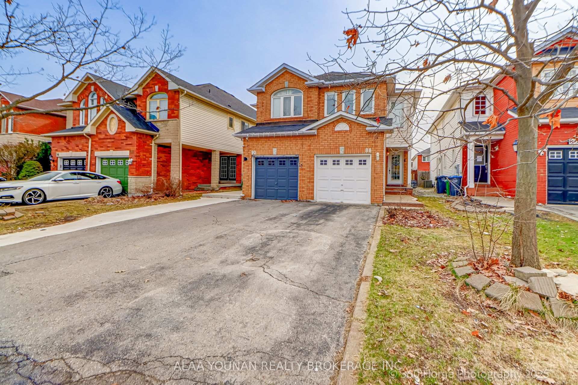 Photo 1 of 88 Yellow Brick Road, Brampton, Brampton North — HOMEH