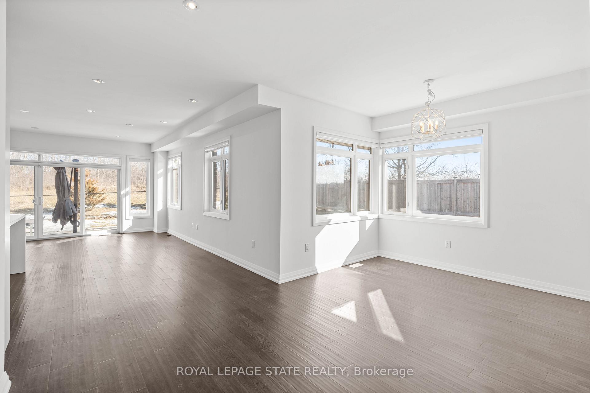Photo 9 of Unit 29, 35 Midhurst Heights, Hamilton, Stoney Creek — HOMEH