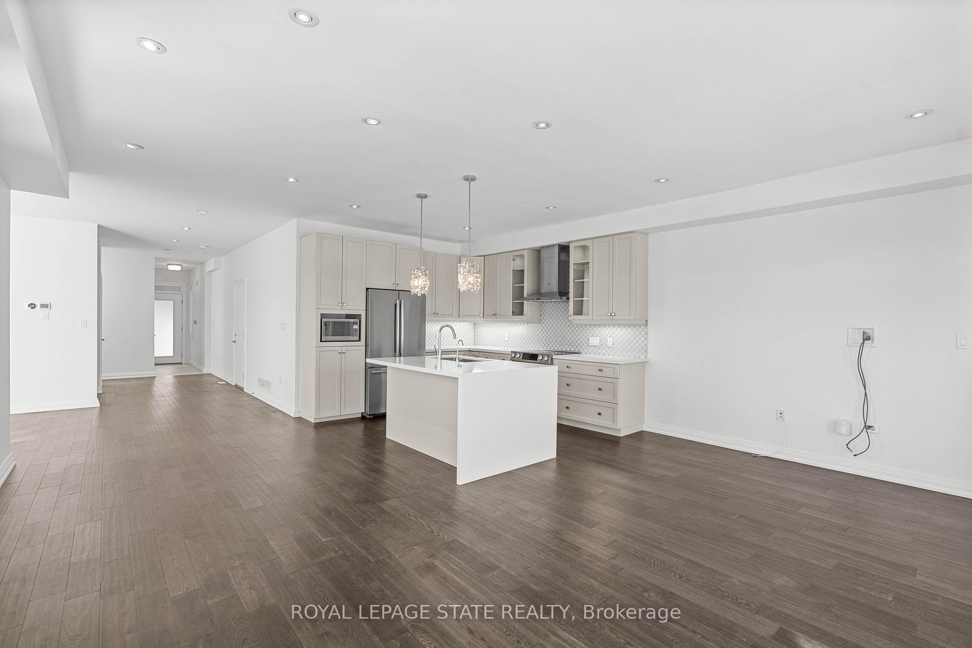 Photo 13 of Unit 29, 35 Midhurst Heights, Hamilton, Stoney Creek — HOMEH
