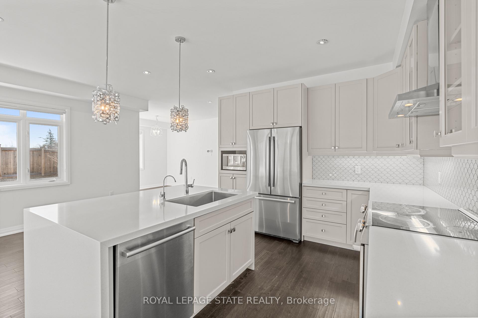 Photo 16 of Unit 29, 35 Midhurst Heights, Hamilton, Stoney Creek — HOMEH