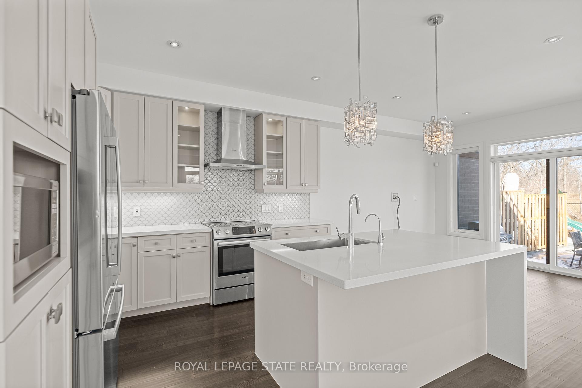 Photo 18 of Unit 29, 35 Midhurst Heights, Hamilton, Stoney Creek — HOMEH