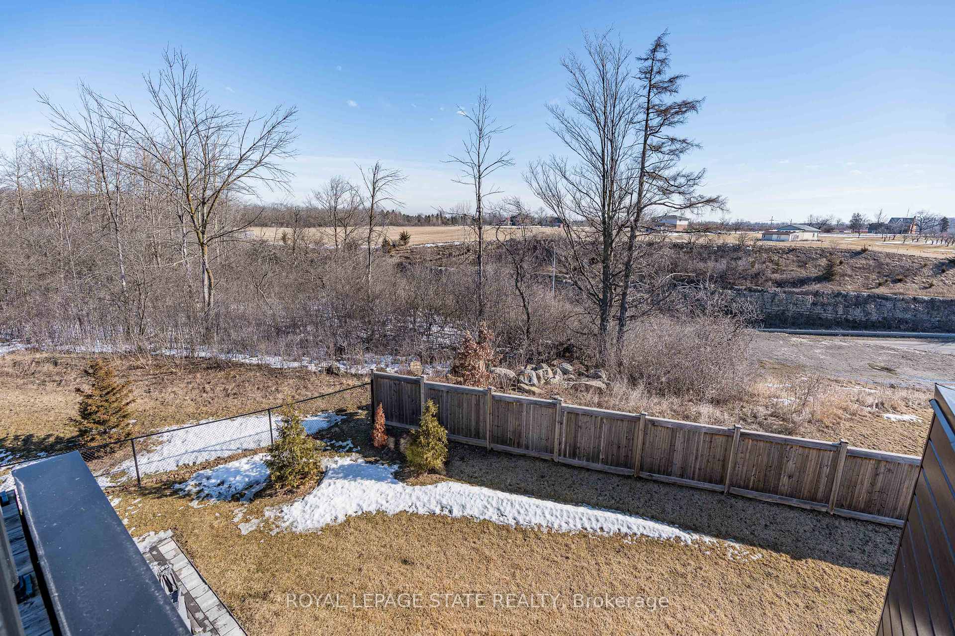 Photo 44 of Unit 29, 35 Midhurst Heights, Hamilton, Stoney Creek — HOMEH