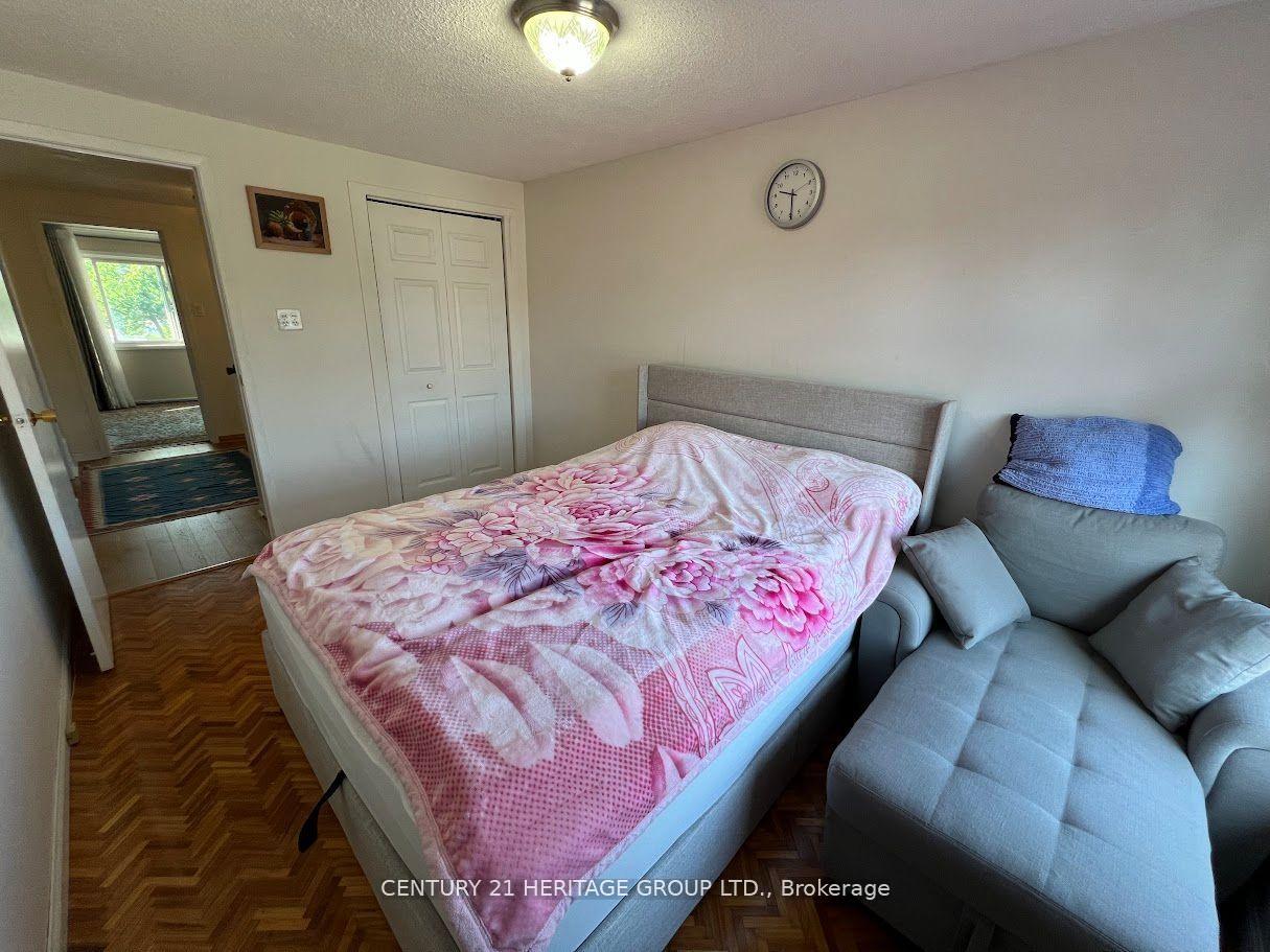 Photo 14 of 47 Hord Crescent, Vaughan, Lakeview Estates — HOMEH