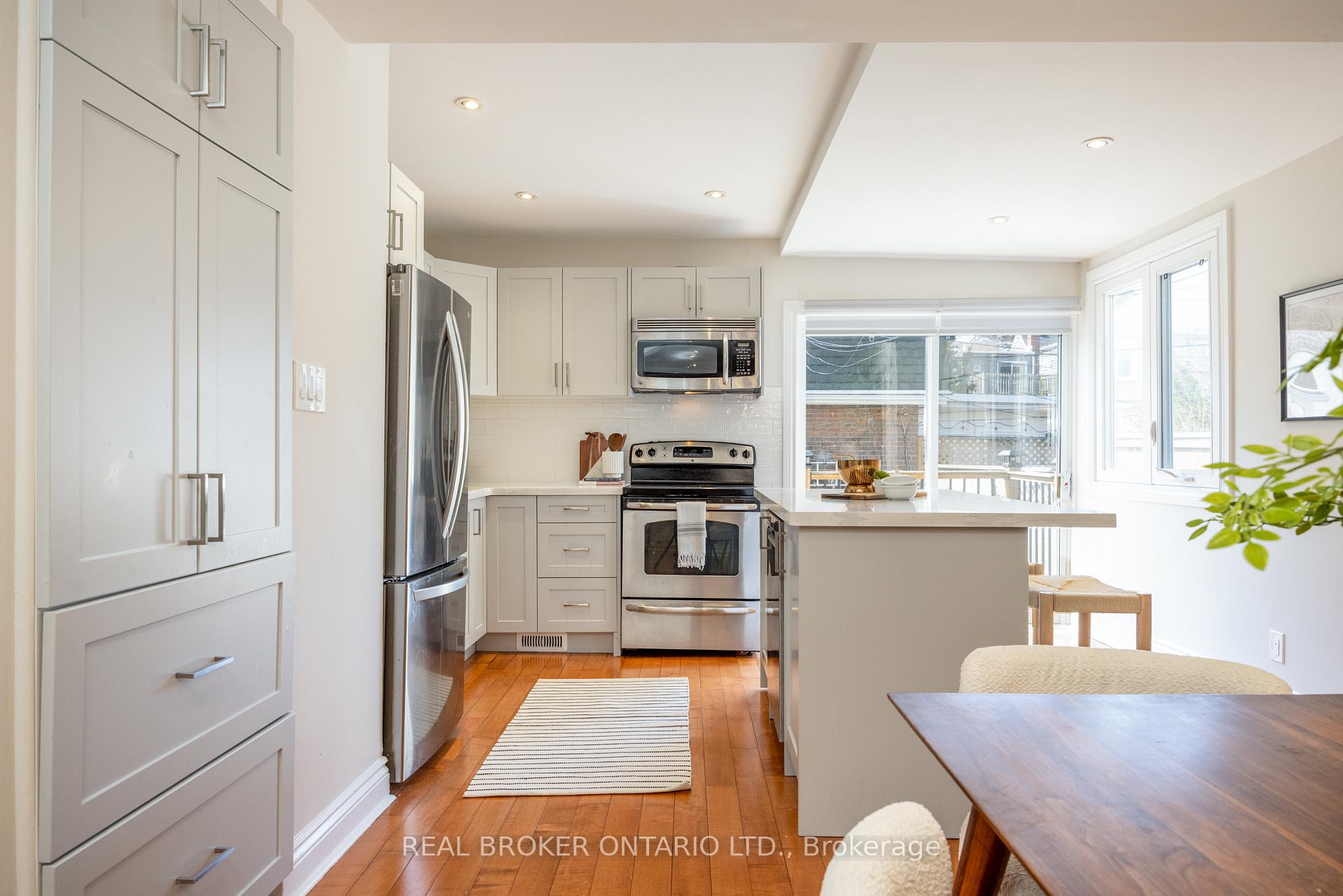 Photo 5 of 4 Roseheath Avenue, Toronto, Woodbine Corridor — HOMEH