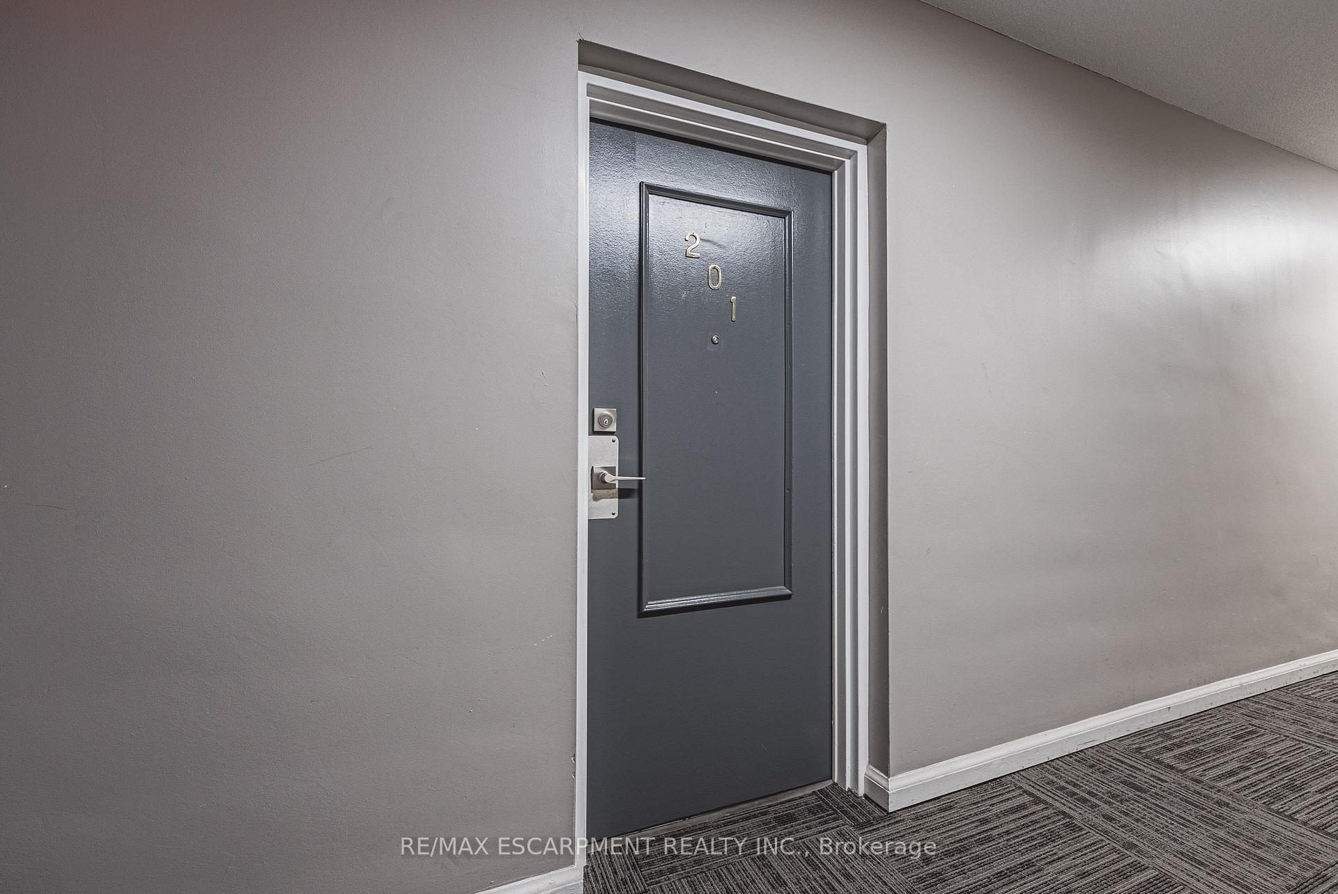 Photo 4 of Unit 201, 893 Concession Street, Hamilton, Raleigh — HOMEH