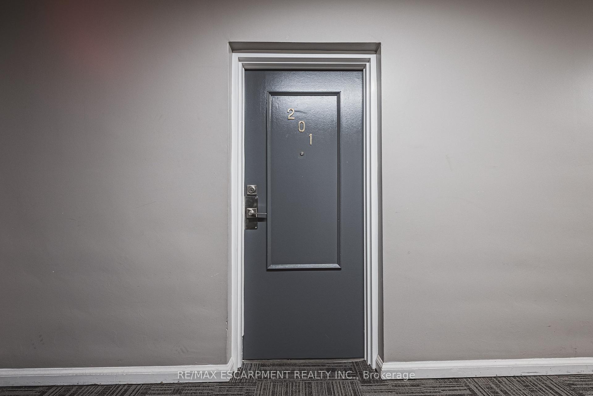 Photo 5 of Unit 201, 893 Concession Street, Hamilton, Raleigh — HOMEH