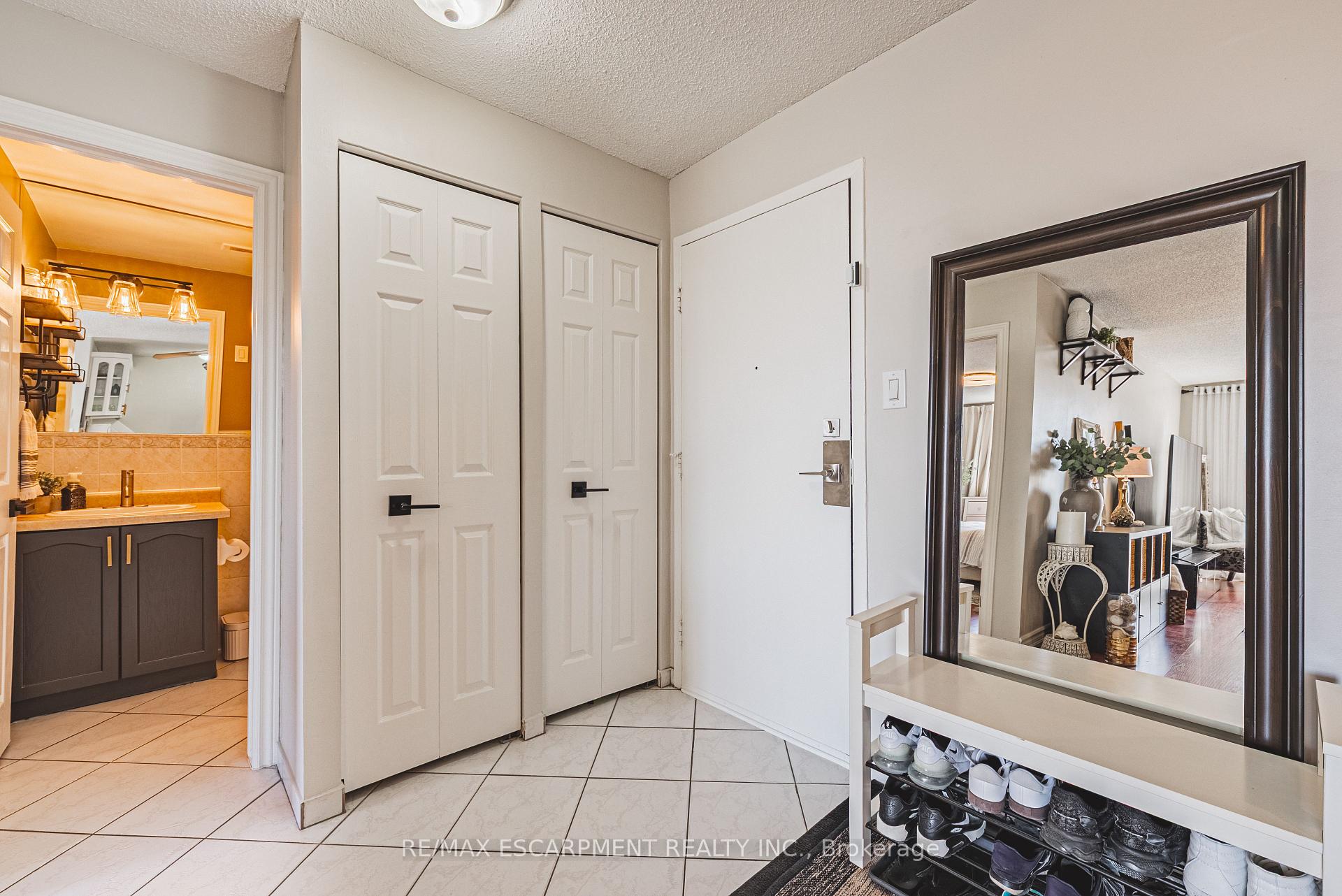 Photo 6 of Unit 201, 893 Concession Street, Hamilton, Raleigh — HOMEH