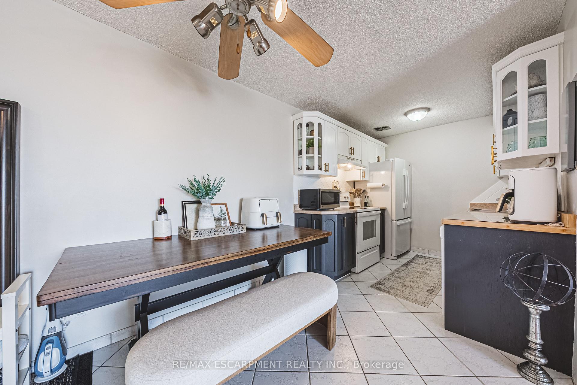 Photo 7 of Unit 201, 893 Concession Street, Hamilton, Raleigh — HOMEH