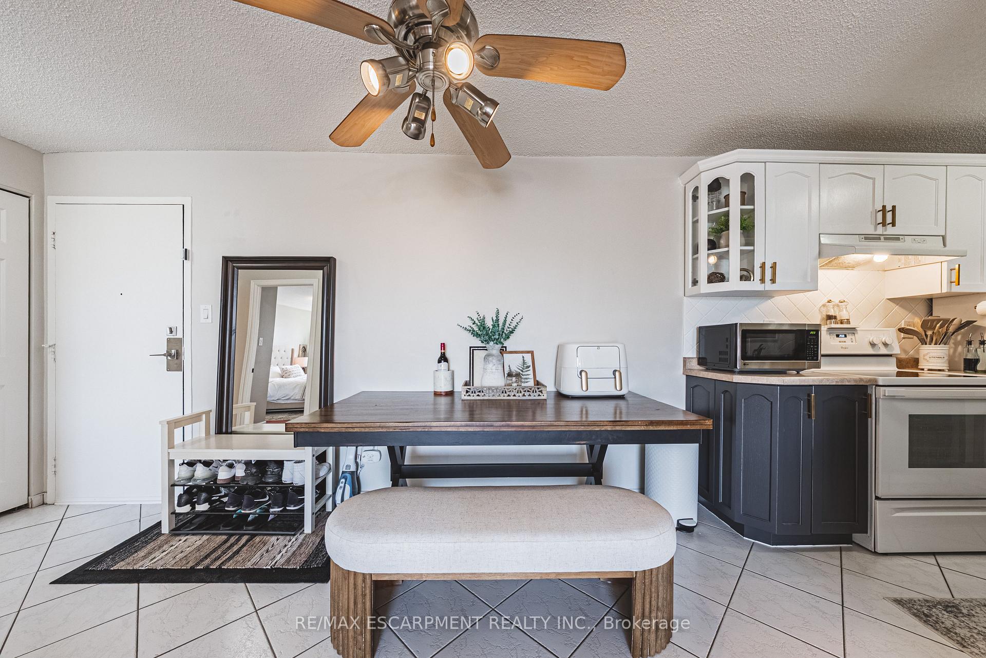 Photo 8 of Unit 201, 893 Concession Street, Hamilton, Raleigh — HOMEH