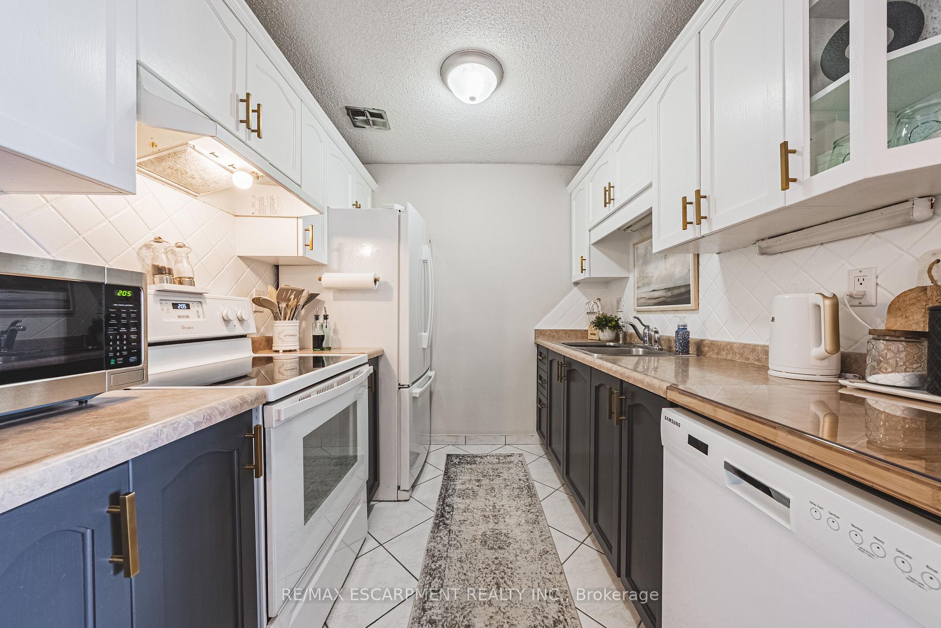 Photo 12 of Unit 201, 893 Concession Street, Hamilton, Raleigh — HOMEH