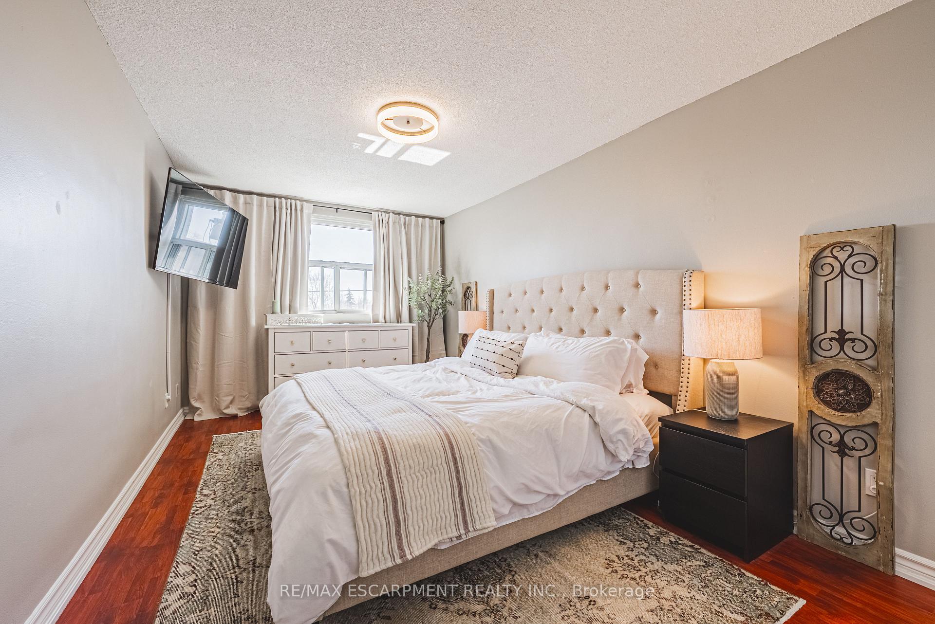 Photo 25 of Unit 201, 893 Concession Street, Hamilton, Raleigh — HOMEH