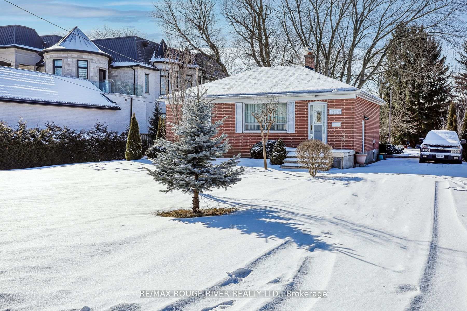 Photo 4 of 1894 Glendale Drive, Pickering, Liverpool — HOMEH