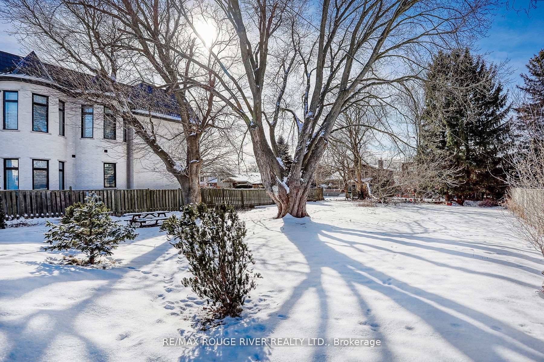 Photo 16 of 1894 Glendale Drive, Pickering, Liverpool — HOMEH