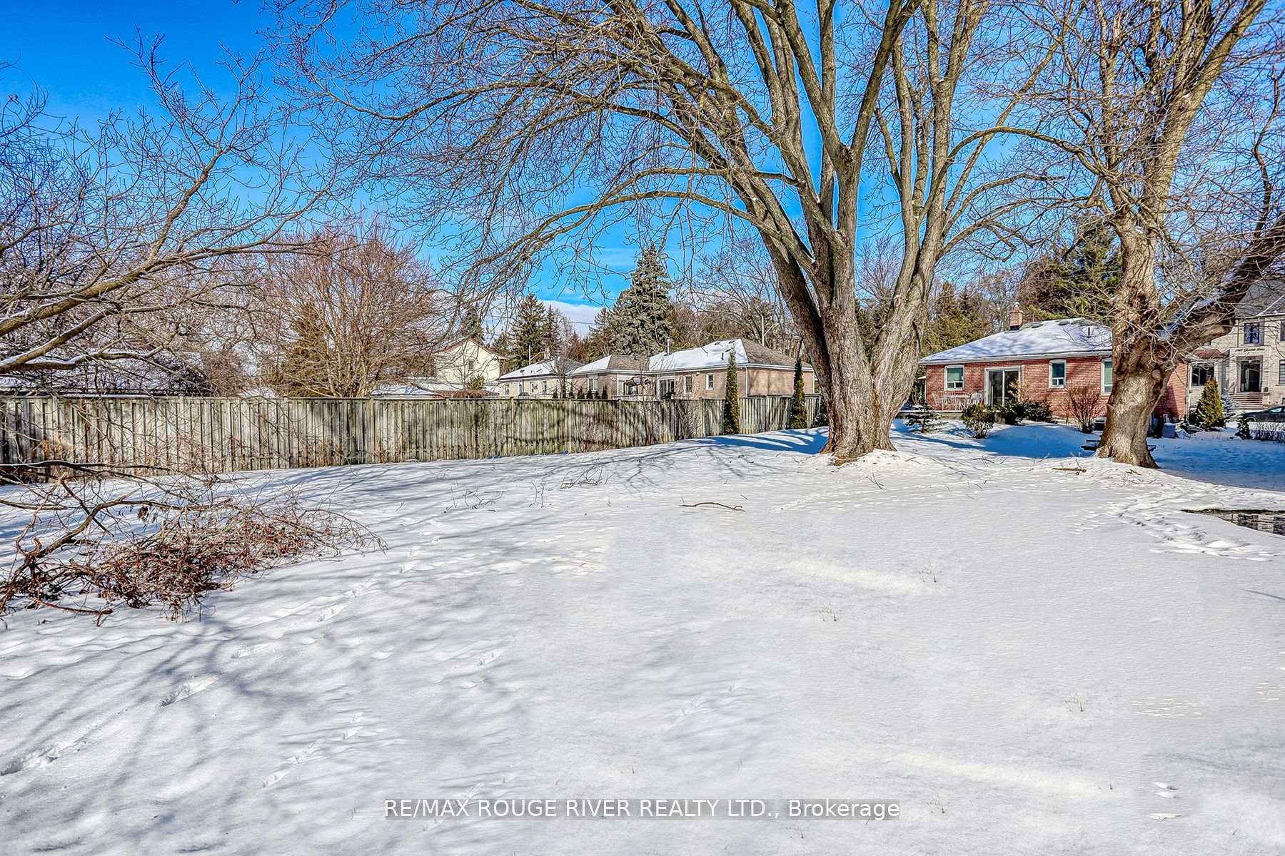 Photo 19 of 1894 Glendale Drive, Pickering, Liverpool — HOMEH