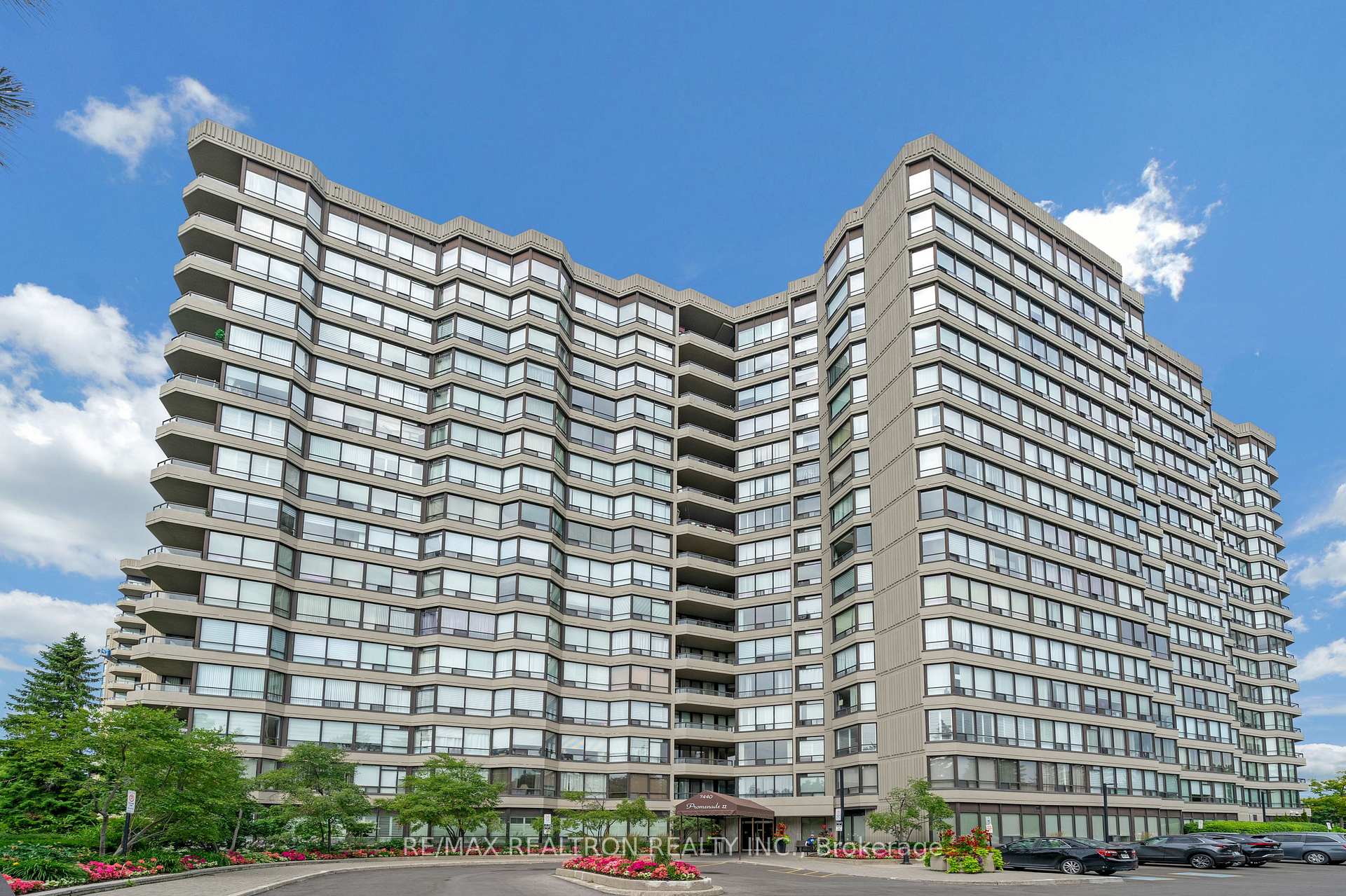 Photo 2 of Unit 714, 7440 Bathurst Street, Vaughan, Brownridge — HOMEH