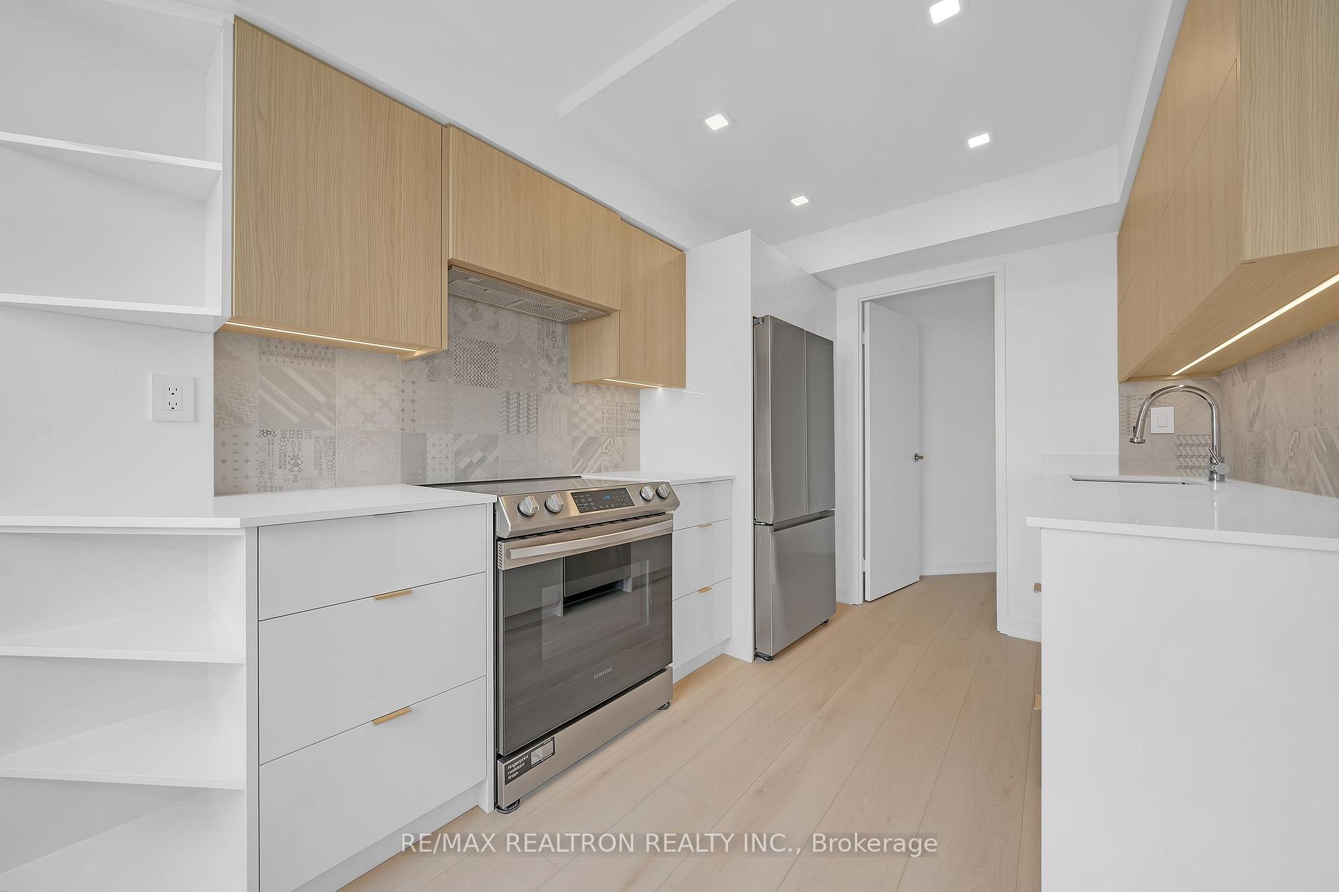 Photo 11 of Unit 714, 7440 Bathurst Street, Vaughan, Brownridge — HOMEH